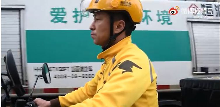 开网约车也能送外卖_银行行长送外卖_中年人转行网约车